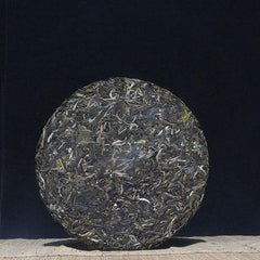 Great Value Natural High-Quality Yunnan Tea Tree King Raw Pu'er Tea Cake 357g