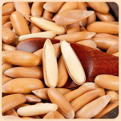 Hand-peeled pine nuts New Brazilian pine nuts Long grain large granular snack