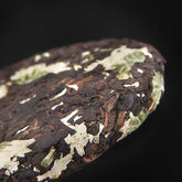 HelloYoung 100g Pu'er Chrysanthemum Tea Tea Cake Fragrant Chrysanthemum Ripe Tea