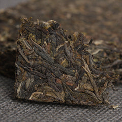 HelloYoung 200g Yunnan Pu'er Tea Bulang Spring Tip Pu'er Raw Brick Pre-Mingling Spring Tea