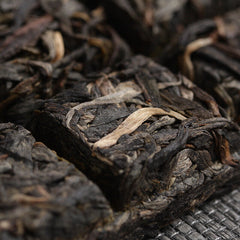 HelloYoung 50g Yunnan Pu'er Tea Xigui Prince Large Old Tree Pu'er Raw Tea Brick Aged Pu'er