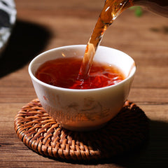 HelloYoung 200g Tianxiang BrownMountain Ripe Cake Yunnan Menghai Pu'er Seven Hand Torn Cake