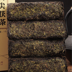 HelloYoung 1kg Hunan Anhua black tea authentic gold flower Por brick tea hand-built Por tea