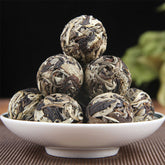 HelloYoung Yue Guang Bai Dragon Pearl White Tea Fragrant Mini White Tea Loose Leaf