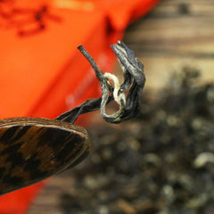 HelloYoung Taiwan Oolong Tea, Dongfang Meiren Oriental Beauty, White Wulong 50g