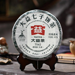Classic 7542 Puer Superior Yunnan Menghai Dayi Pu'er Tea Cake 357g TAETEA