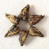 HelloYoung 250g/tin Chinese Tea Yunnan Dianhong Black Tea 中国茶叶红茶 手工滇红茶 云南凤庆滇红茶 工夫红茶 宝塔红茶
