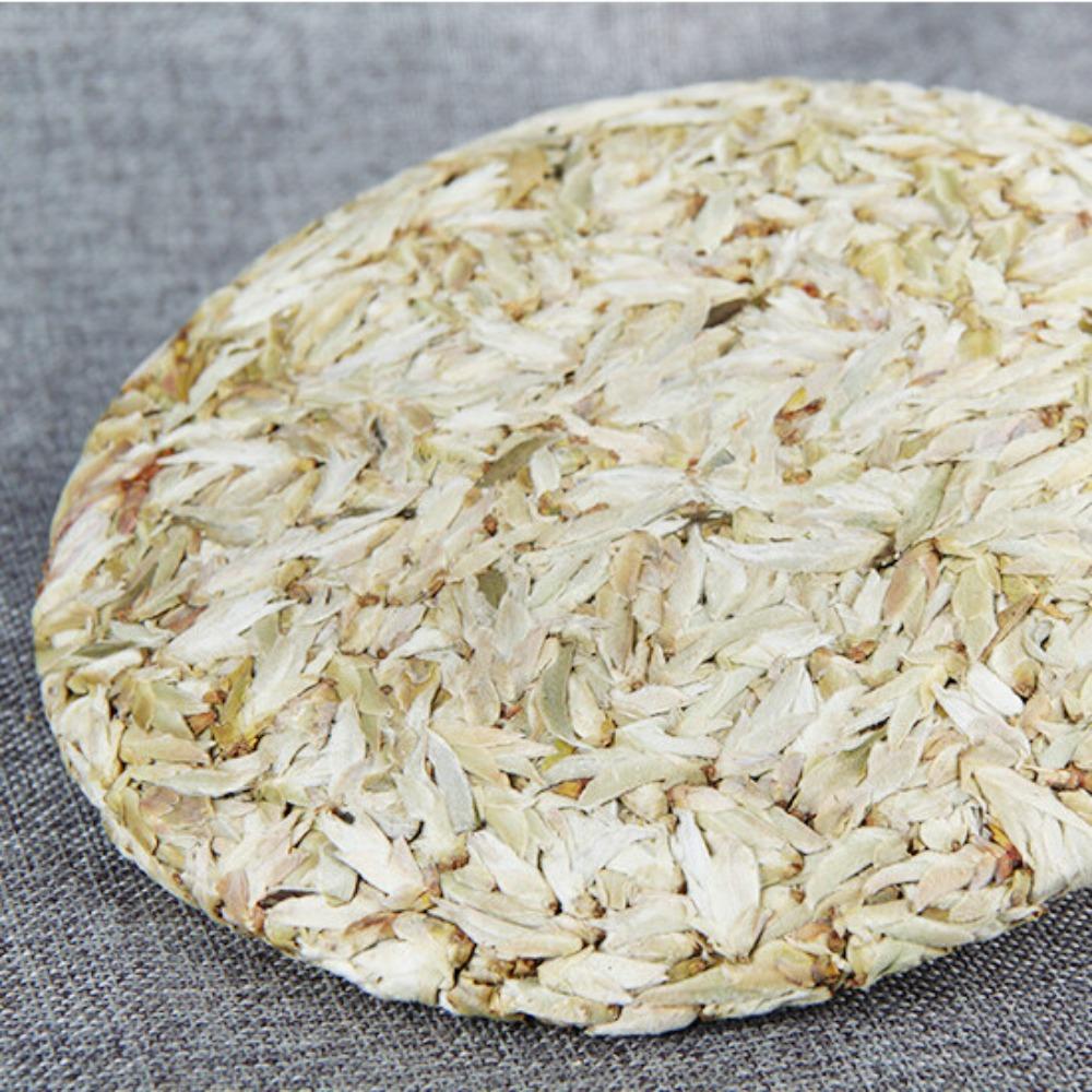 HelloYoungTea Yunnan Raw Pu-erh Tea Cake 357g White Buds Spring Harvest