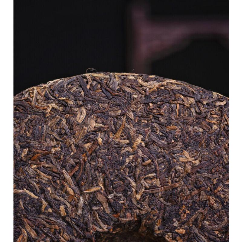 Green Tea Menghai Puer Tea Arbor Pu'er Silver Needle Tribute Cake 250g