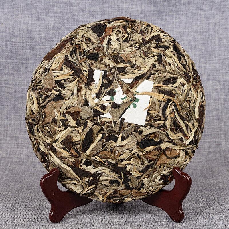 357g/cake Yunnan White Tea Old Tree Moonlight White Long Jiao Mei Ren White