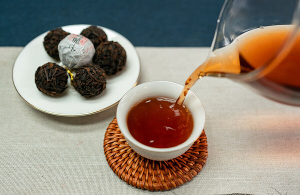 HelloYoung 8g/pastille Icelandic Dragon Pearl Pu-erh Ripe Tea Small Tuocha Dragon Pearl