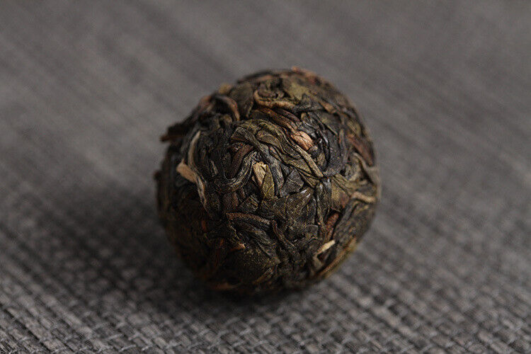 HelloYoung 21pcs Yunnan Pu'er Tea Colorful Dragon Pearl Handmade Dragon Pearl Pu'er Raw Tea