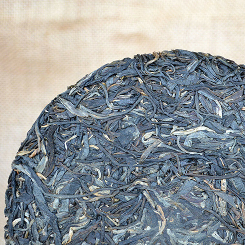 HelloYoung Raw Pu-erh Tea Handmade Pu erh Tea Ancient Tree Tea Cake Sheng Yunnan Pu'er 357g