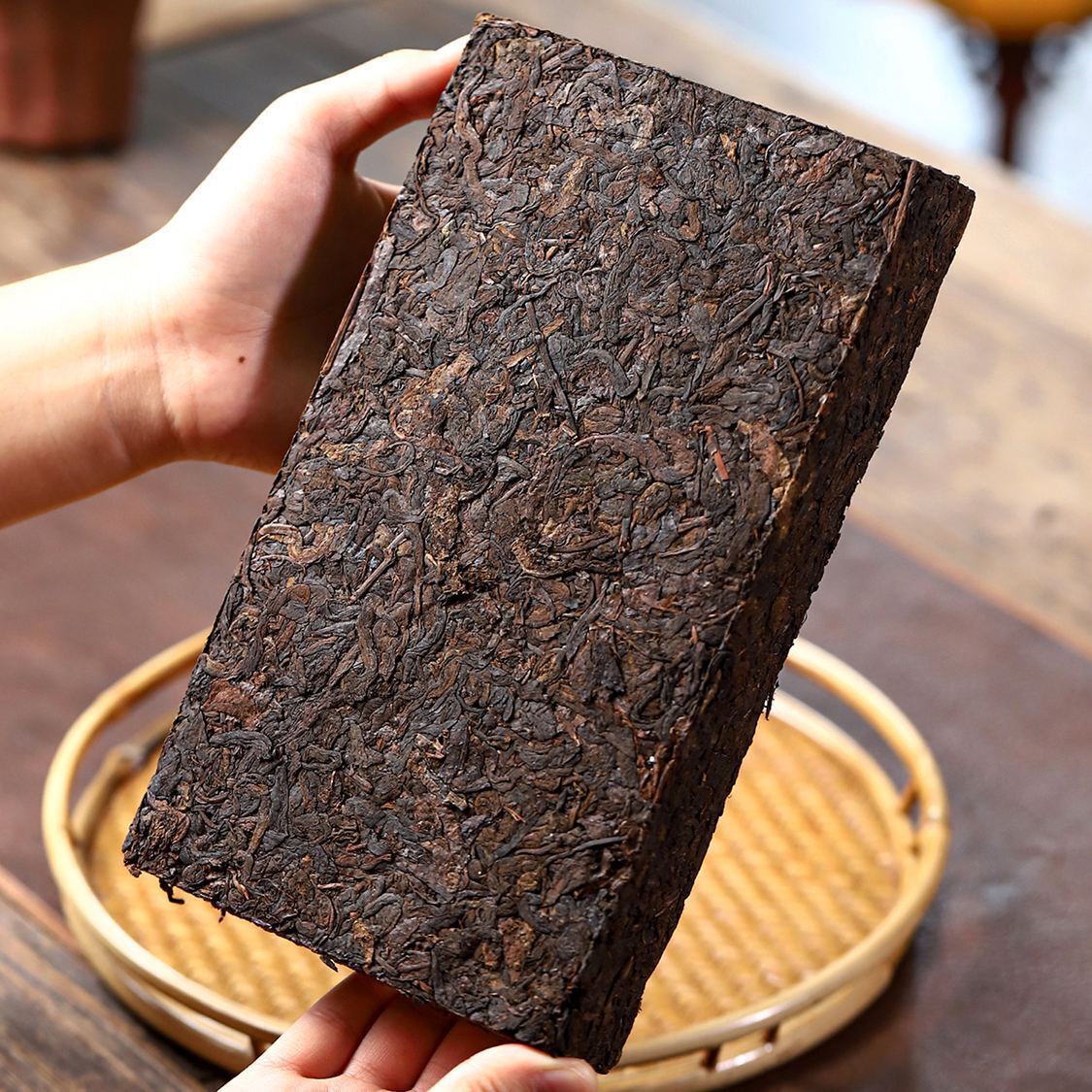 80g Bulang Mountain Gold Bud Puerh Tea Aromatic Palace Ripe Puer Tea Brick Main image