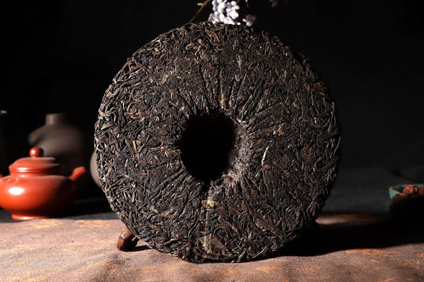 Healthy Drink High Quality Yunnan Pu'er Tea Raw Tea 357g