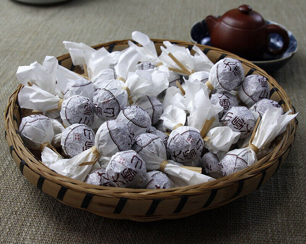 HelloYoung 500g Yunnan Lincang Daxueshan Pu'er tea ripe tea ancient dragon pearl tea ripe