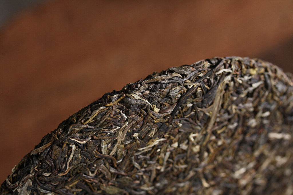 HelloYoung 357g Yunnan Pu'er Tea Chengyun Lao Banzhang Raw Tea Seven Seed Cake