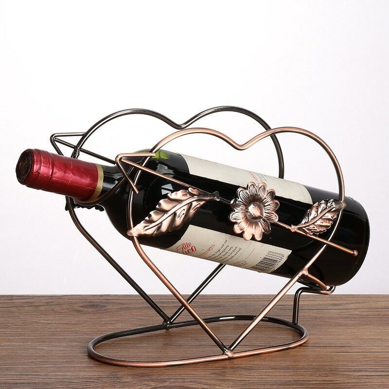 Freestanding Metal Wine Holder Creative Heart-shaped Wine Rack Home Decorations Main image