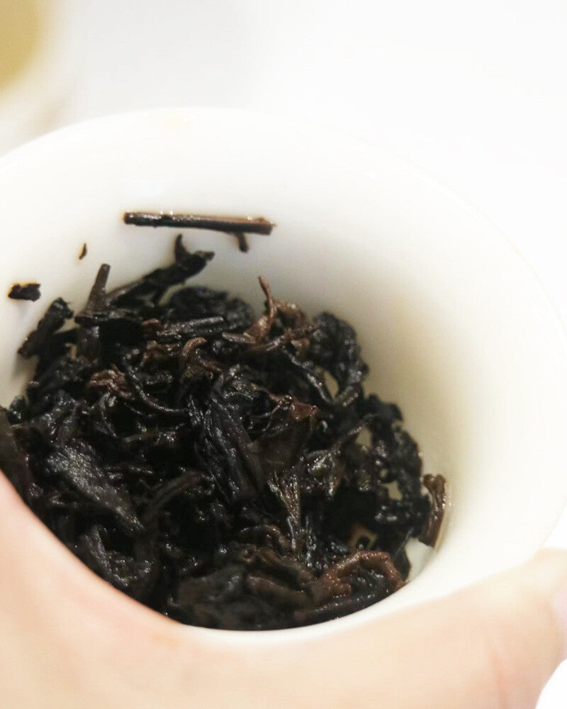Smooth Bamboo Menghai Pu'er Tea High Mountain Ancient Tree Aroma Mellow Ripe Tea