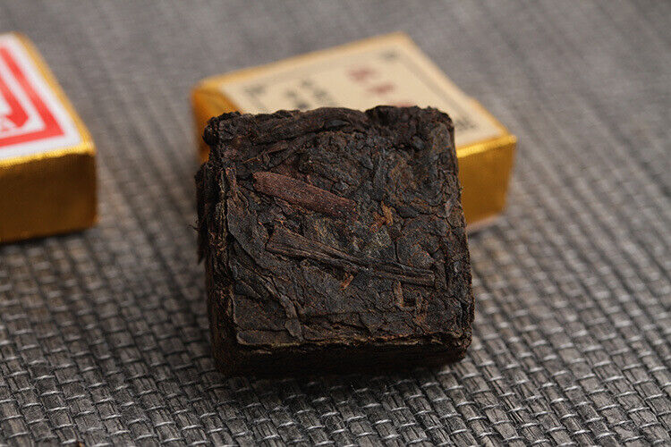 HelloYoung Menghai Pu'er ripe tea small square brick tea leaves sinensis word Pu'er tuocha