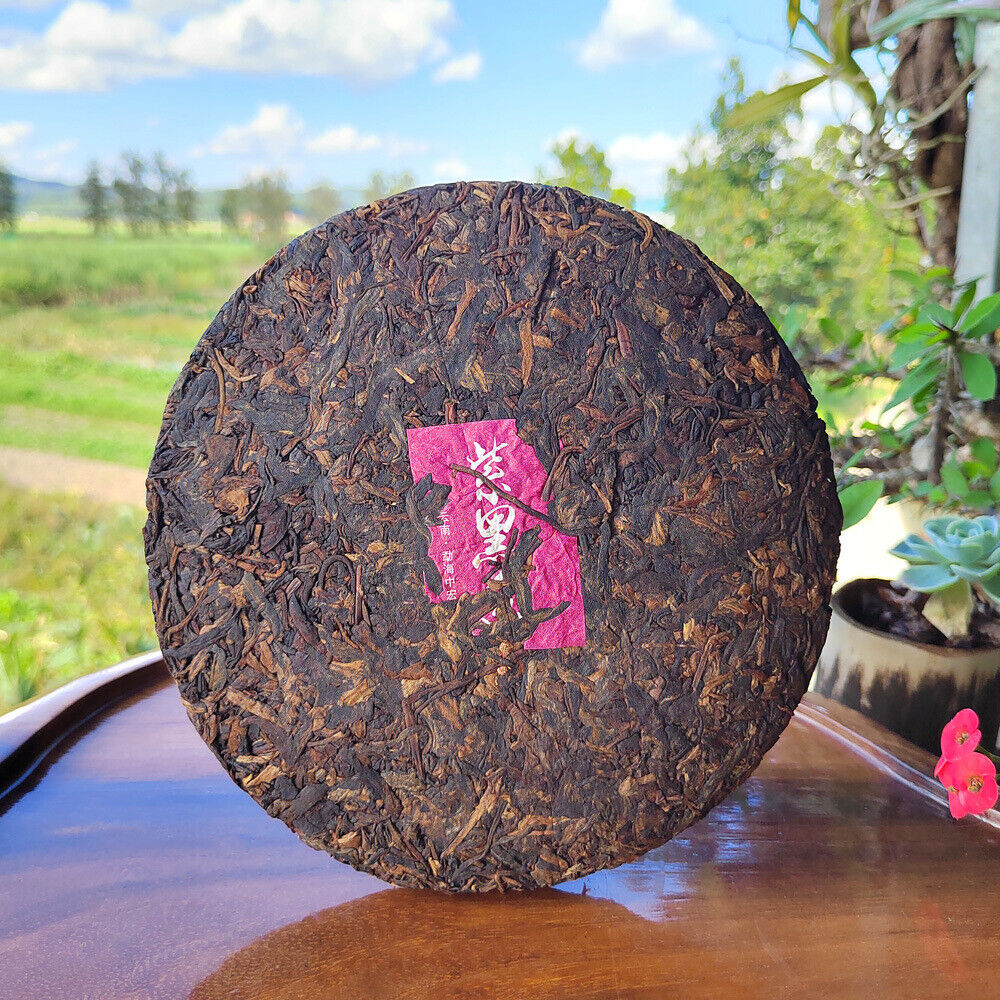 HelloYoung 357g Lao Man'e ancient tea Menghai seven cakes ripe Brown Mountain ripe tea cake