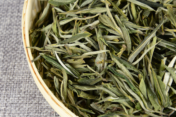 HelloYoung 500G Yunnan green needle green tea single bud strong aroma green tea straight