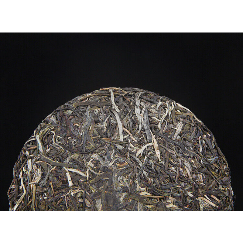357g Bulang Banzhang Tea   Ancient Tree TeaKing Puerh Tea Lanxiang Green Tea