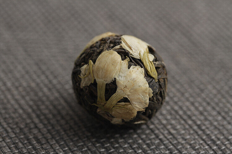 HelloYoung Yunnan Pu-erh Flower Tea Dragon Pearl 18 raw tea 6 flavor combination flower tea
