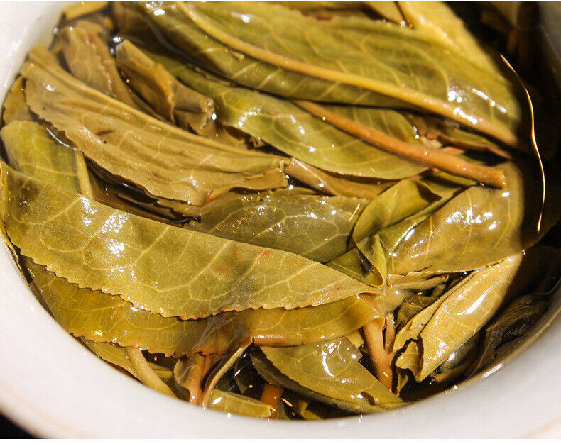 HelloYoung Yunnan Xishuangbanna Ancient Tree Tea Red Seal Banzhang 357g Pu'er Raw Tea