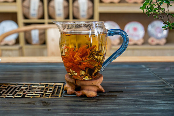 HelloYoung Yunnan Fengqing work black tea handmade dragon pearl small gold ball Dian Hong