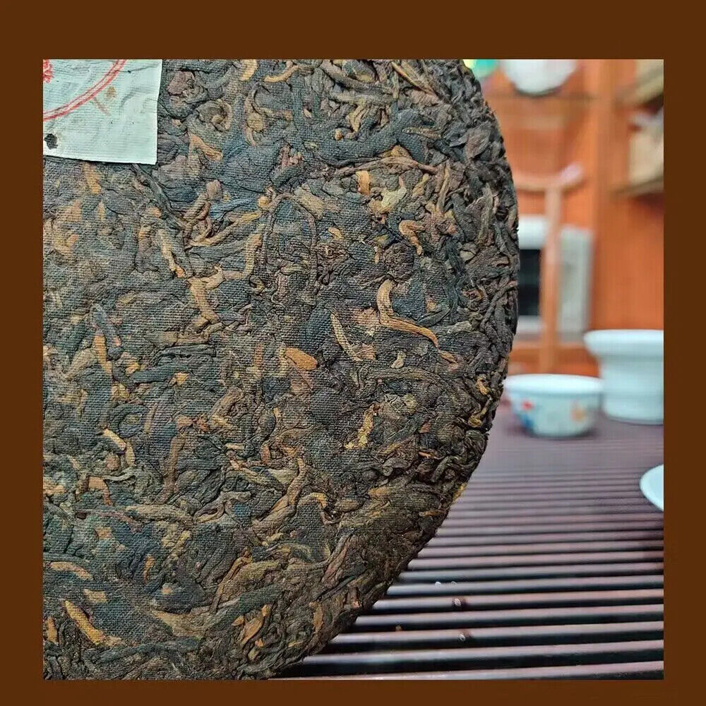 Chinese Yunnan Ripe Puer Tea Cake 357 Gram Dingxing Old Fermented Tea Cake
