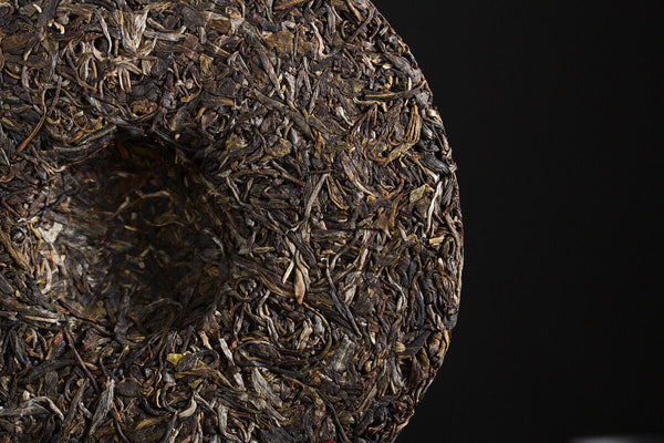 HelloYoung 357g Yunnan Pu'er Tea Bulang Mountain Raw Cake Big Old Tree Seven Seeds Cake