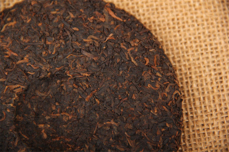 HelloYoung Ecology Green Shoots Golden Bud Pu-Erh Tea Cake 100gYunnan Cooked Puer Black Tea