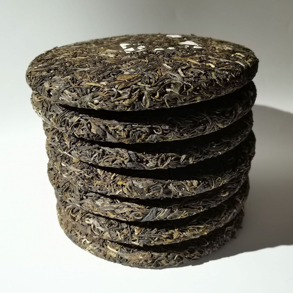 HelloYoung Yunnan Pu'er Tea Cake First Spring High Altitude Seven Cake Raw Tea 357g/12.59oz
