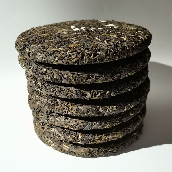 HelloYoung Yunnan Pu'er Tea Cake First Spring High Altitude Seven Cake Raw Tea 357g/12.59oz