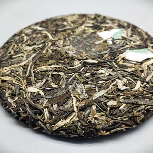 HelloYoung Yunnan Tea Tianmenshan Wildflower Fragrance Puerh Raw Tea 357g Ancient Cake Tea
