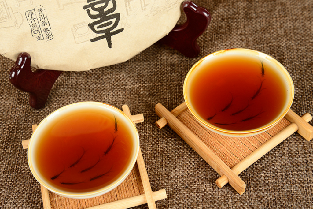 HelloYoung 357g Yunnan Pu'er Tea Old Banzhang Glutinous Fragrance Seven Seed Cake Ripe Tea