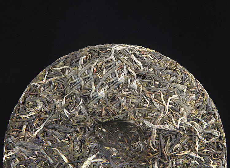 HelloYoung 357g Old Tree Puerh Raw Tea Cake Menghai Black Tea 头春茶年传世印级 古树普洱茶生茶勐海黑茶密香