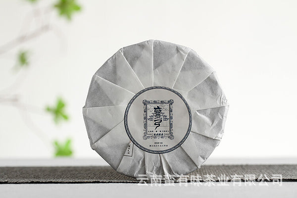 100g Yiwu Mellow Fragrance Yunnan Puerh Raw Tea, Old Tree Tea