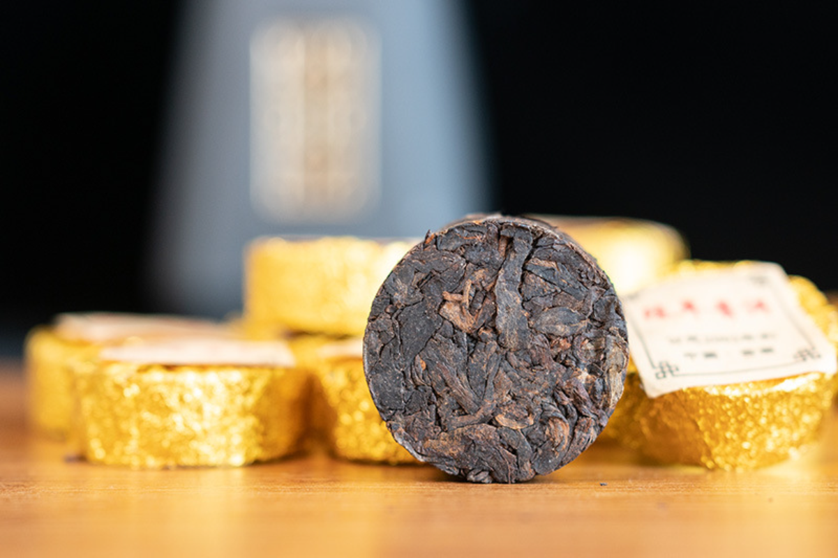 HelloYoung 500g Yunnan Pu'er Tea Ripe Tea Aged Pu'er Small Round Cake Mini Tuo Tea