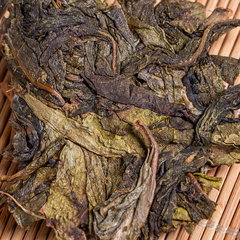 Premium Yunnan Pu-erh Raw Tea 357g Early Spring Golden Leaves Bulang Mountain Secondary image