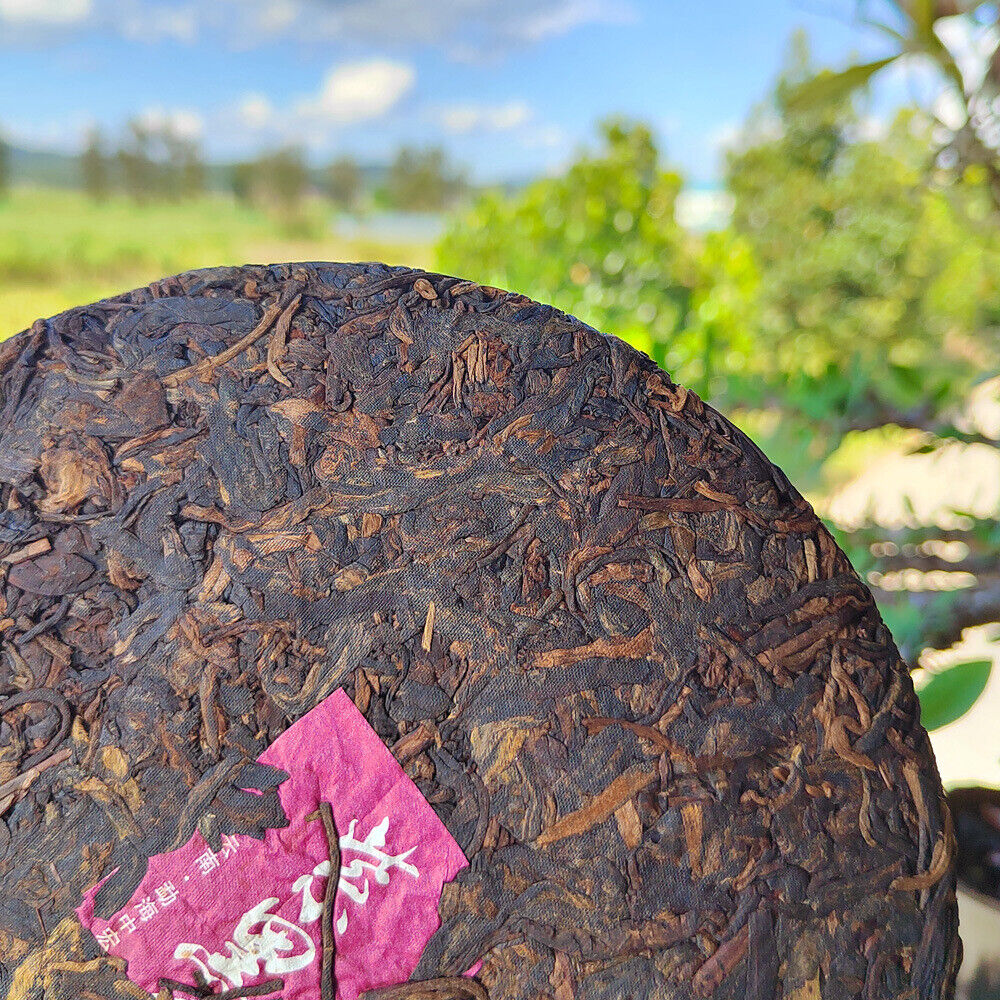 HelloYoung 357g Lao Man'e ancient tea Menghai seven cakes ripe Brown Mountain ripe tea cake