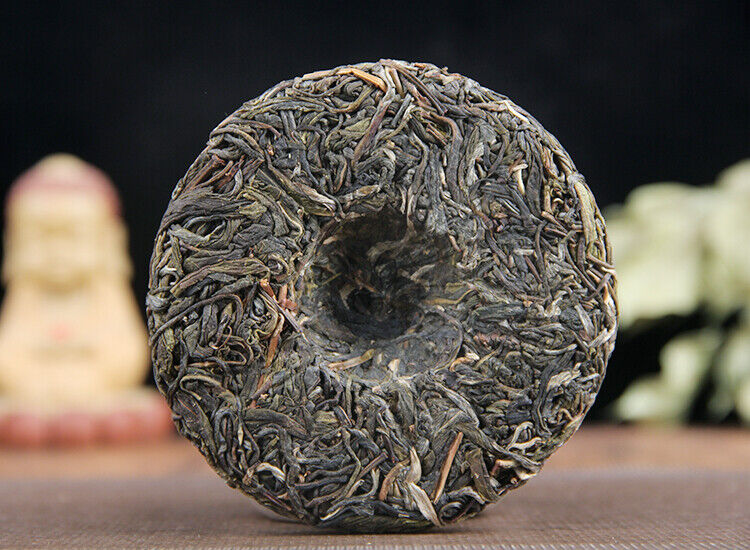 HelloYoung 100g Yunnan Menghai Sleeping Deer Mountain Sun Green Pu'er Raw Tea Cake