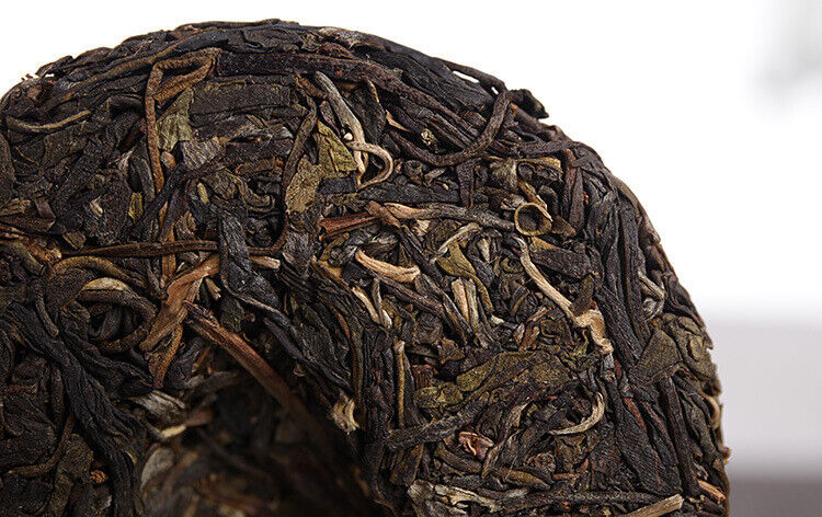 HelloYoung Yunnan Pu'er tea 50g small Icelandic raw tea cake seven cakes small cake tea