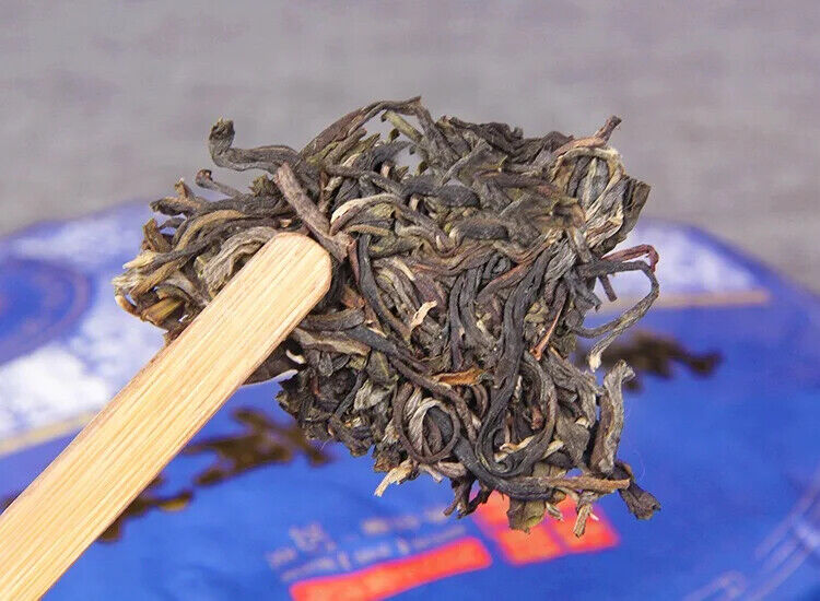 Chinese Famous Raw Puerh Tea Cake Ge Deng Qing Bing Yunnan Qi Zi Bing Cha 357g