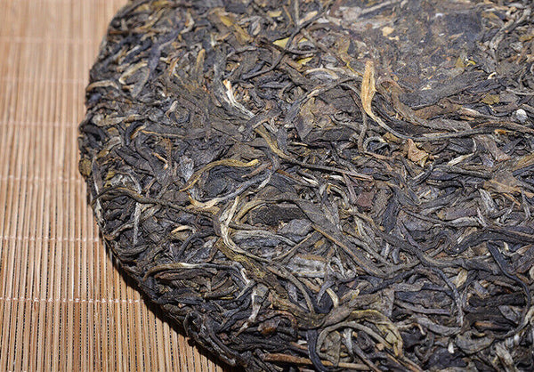 HelloYoung Yunnan Pu'er Raw Tea Cake 357g Pu'er Tea Cake Healthy Drink