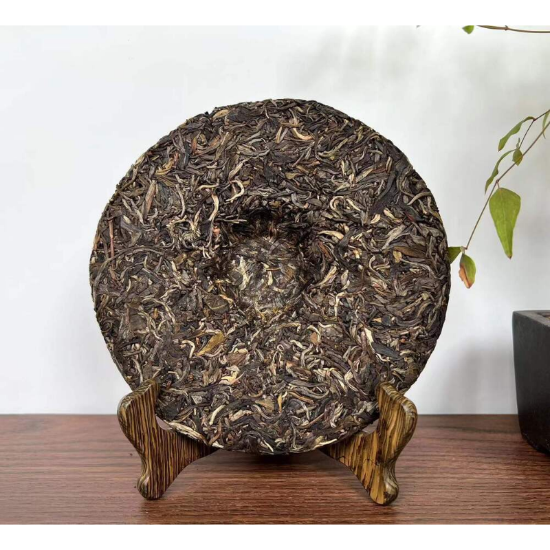 Ba Wang Qing Bin (Overlord Green Cake) 357g Health Pu-erh Tea