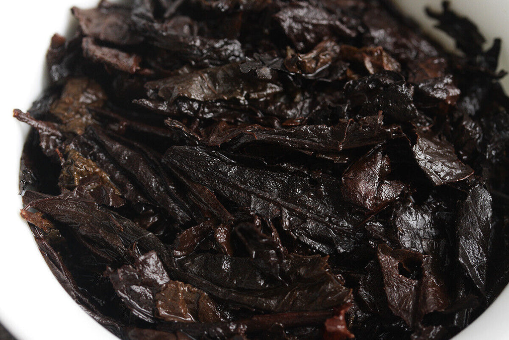 Yunnan Puerh Ripe Tea Dry Storage Ripe Tea Menghai Flavor Seven Seed Cake 357g