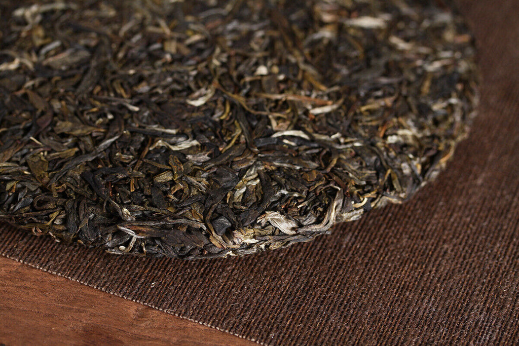 HelloYoung 357g Yunnan Pu'er Tea Chengyun Lao Banzhang Raw Tea Seven Seed Cake