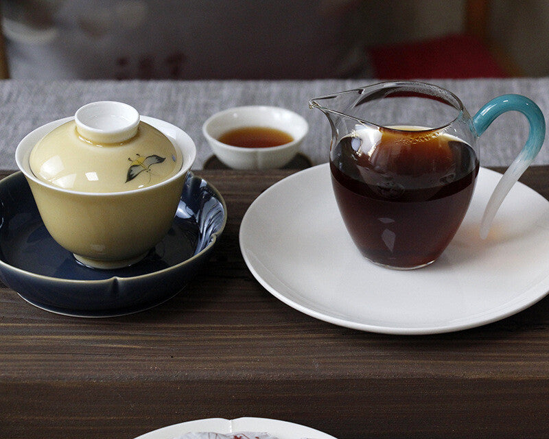 Iceland Mellow Jade Cake Bulk Yunnan Pu'er Tea Ancient Tree Ripe Tea Aged Tea.